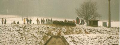 Demonstranten beim Ostermarsch am SAS Kellinghusen (1982)